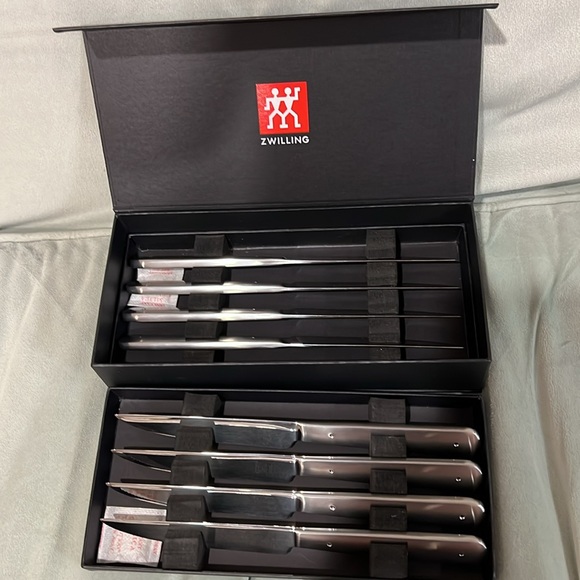 ZWILLING PORTERHOUSE Steak cutlery set 8 Piece - Picture 4 of 4